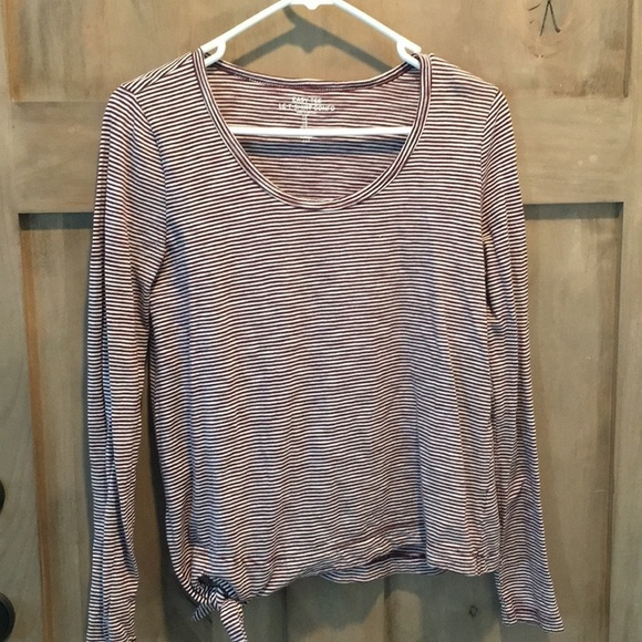 GAP easy tee burgundy and white stripes tie bottom - Picture 1 of 4